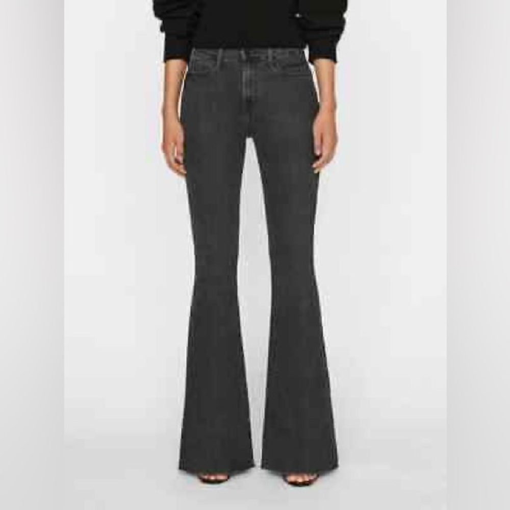 NWOT Frame Le High Flare Denim